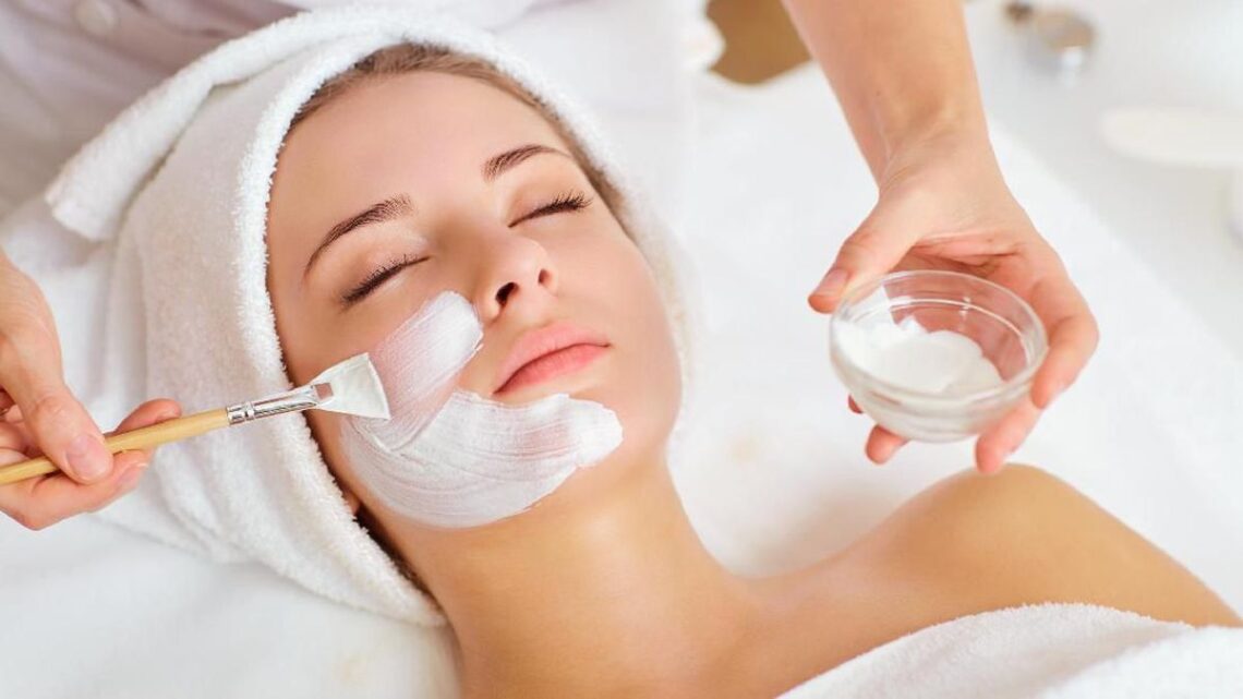 Skincare Alami untuk Memutihkan Wajah